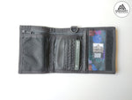 โหลดรูปภาพลงในเครื่องมือใช้ดูของ Gallery Trifold Wallet Limited Beams Boy