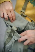 โหลดรูปภาพลงในเครื่องมือใช้ดูของ Gallery Ladybird 2 Way Bucket