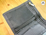 โหลดรูปภาพลงในเครื่องมือใช้ดูของ Gallery Trifold Wallet
