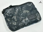 โหลดรูปภาพลงในเครื่องมือใช้ดูของ Gallery Coin Pouch
