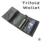 โหลดรูปภาพลงในเครื่องมือใช้ดูของ Gallery Trifold Wallet Limited Beams Boy
