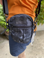 โหลดรูปภาพลงในเครื่องมือใช้ดูของ Gallery Quick Pocket Medium
